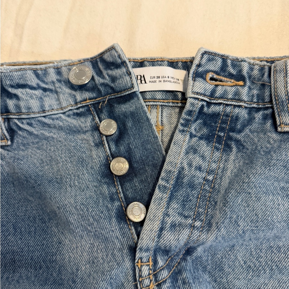 Zara Blue Denim Jeans ripped